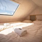 Glamping Jezeroooo Lipence 프라하