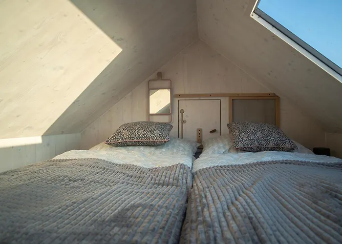 Glamping Jezeroooo Lipence 营地