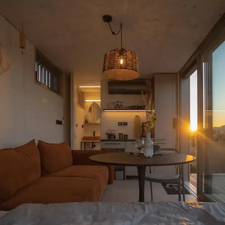 Glamping Jezeroooo Prága