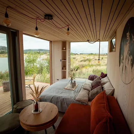 Glamping Jezeroooo Prága