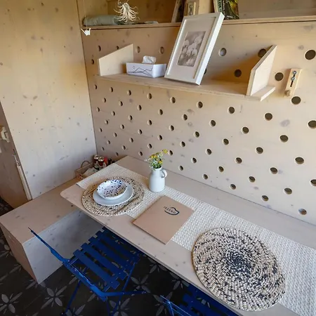 Glamping Jezeroooo Lipence Prága