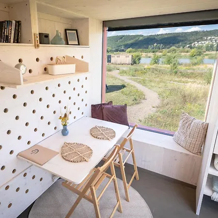 Glamping Jezeroooo Lipence Prague