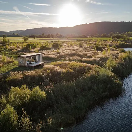 Glamping Jezeroooo Lipence Kemping *