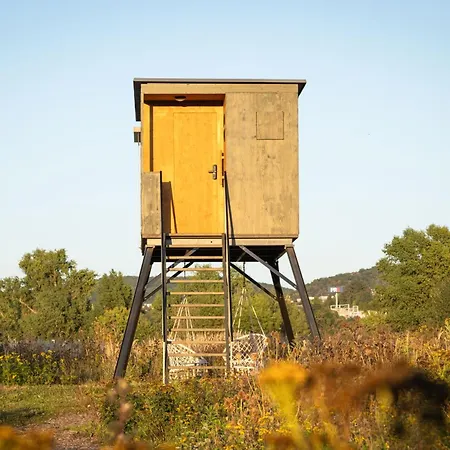 Glamping Jezeroooo Lipence Prága