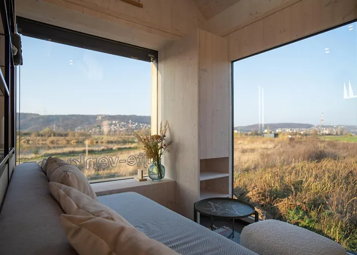 مكان تخييم Glamping Jezeroooo Lipence *