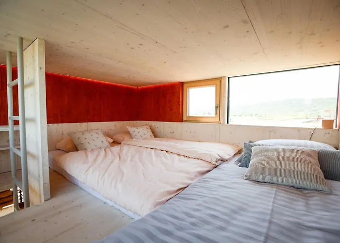 Glamping Jezeroooo Lipence براغ