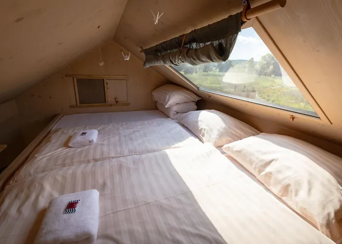 Glamping Jezeroooo Lipence براغ