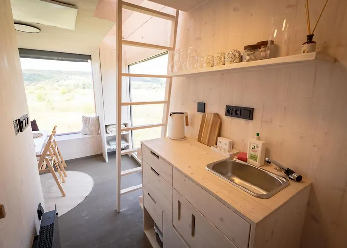 Glamping Jezeroooo Lipence * براغ
