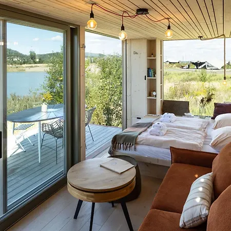 Glamping Jezeroooo Lipence Campeggio Praga
